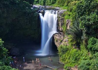 Bali Tegenungan Waterfall 120119