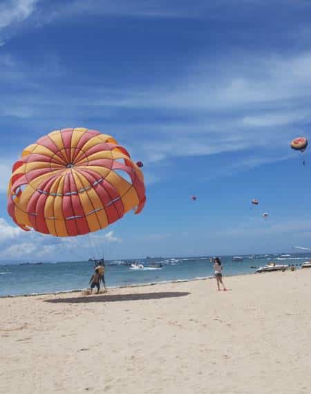 Watersport Tanjung Benoa Parasailing